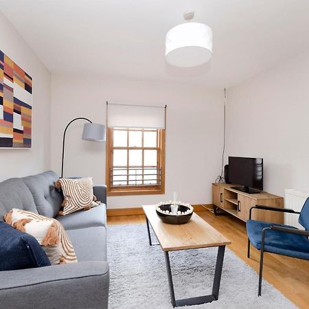 Joivy Bright And Cosy Flat Near The Scotland Gallery เอดินบะระ ภายนอก รูปภาพ