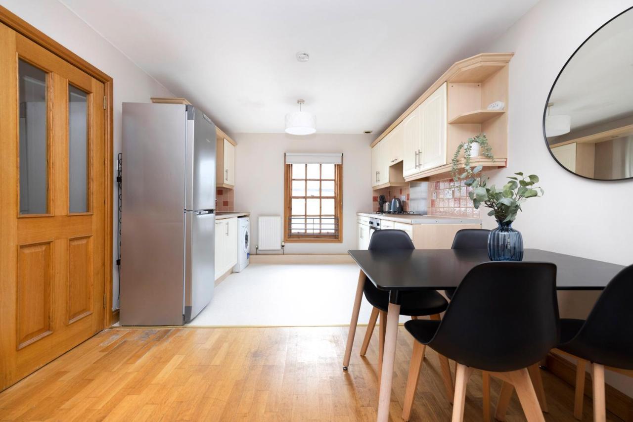 Joivy Bright And Cosy Flat Near The Scotland Gallery เอดินบะระ ภายนอก รูปภาพ