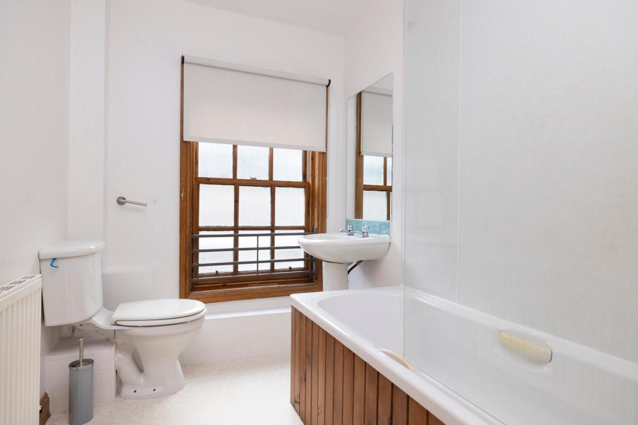 Joivy Bright And Cosy Flat Near The Scotland Gallery เอดินบะระ ภายนอก รูปภาพ