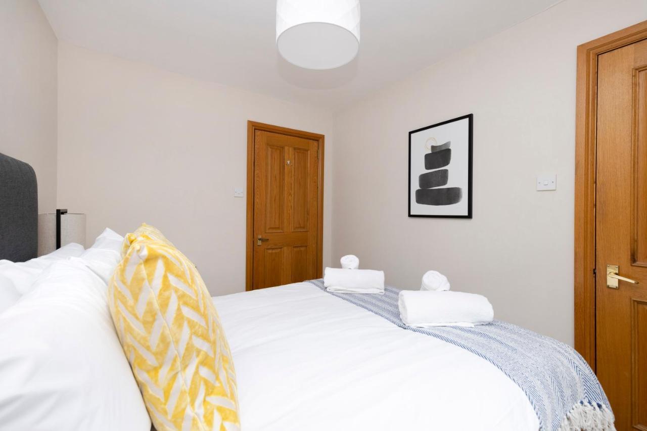 Joivy Bright And Cosy Flat Near The Scotland Gallery เอดินบะระ ภายนอก รูปภาพ
